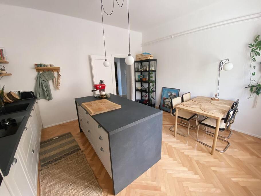 Cosy Apartment Tivoli Center Free Park Laibach Exterior foto